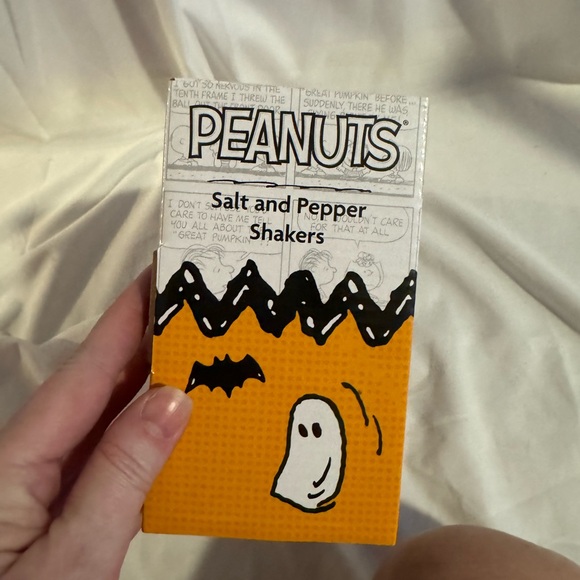 Peanuts S&P shakers - Picture 3 of 4